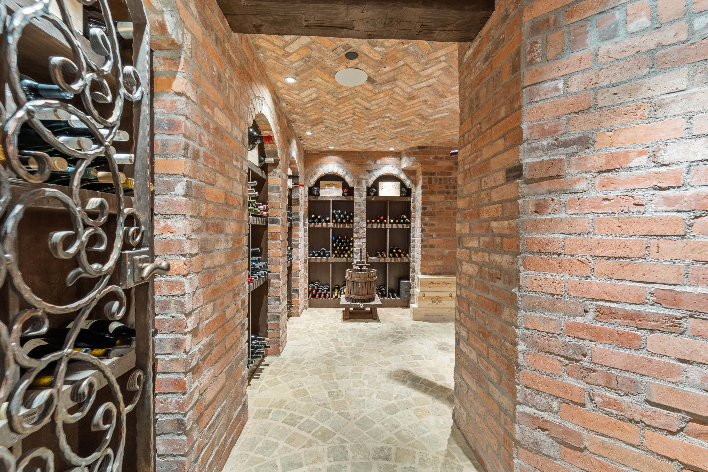 39 7944 Dante Drive - Luxury Real Estate - Concierge Auctions