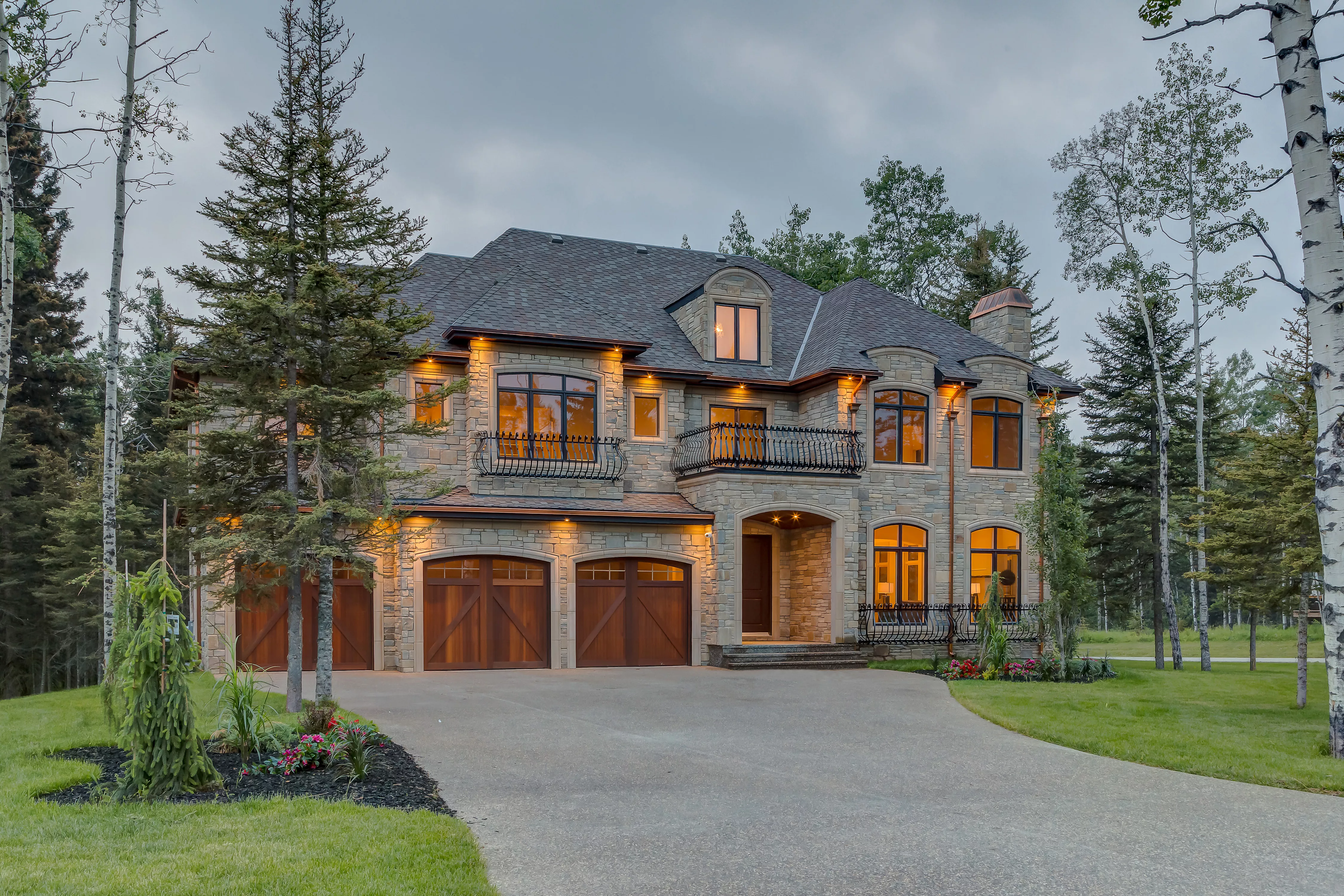 302 Hawk's Nest Hollow, Priddis, Alberta T0L 1W0, Canada - 302-hawks-nest-hollow-priddis-alberta-luxury-real-estate-6_qfkbjs