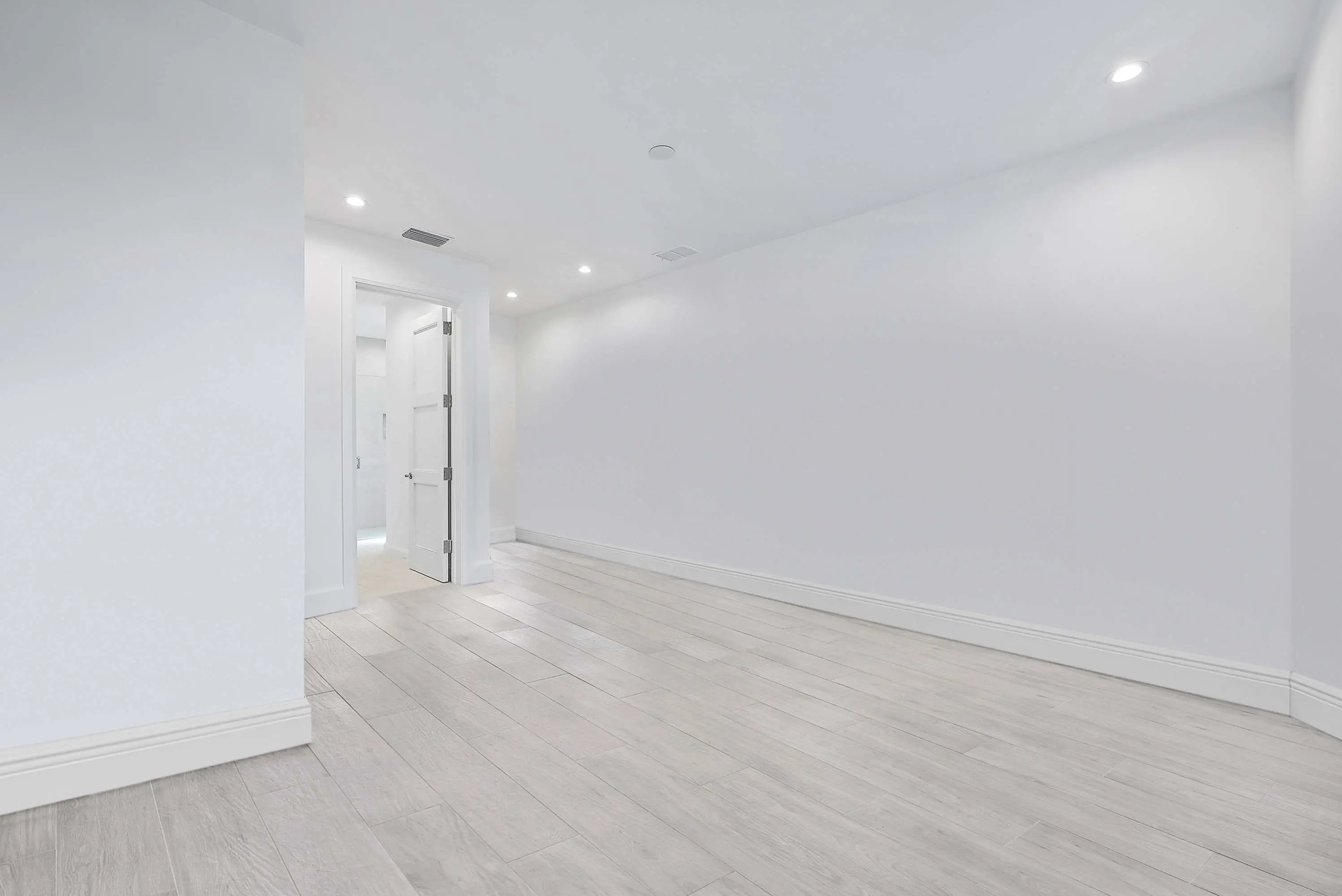 39 7916 South Ocean Drive - Luxury Real Estate - Concierge Auctions