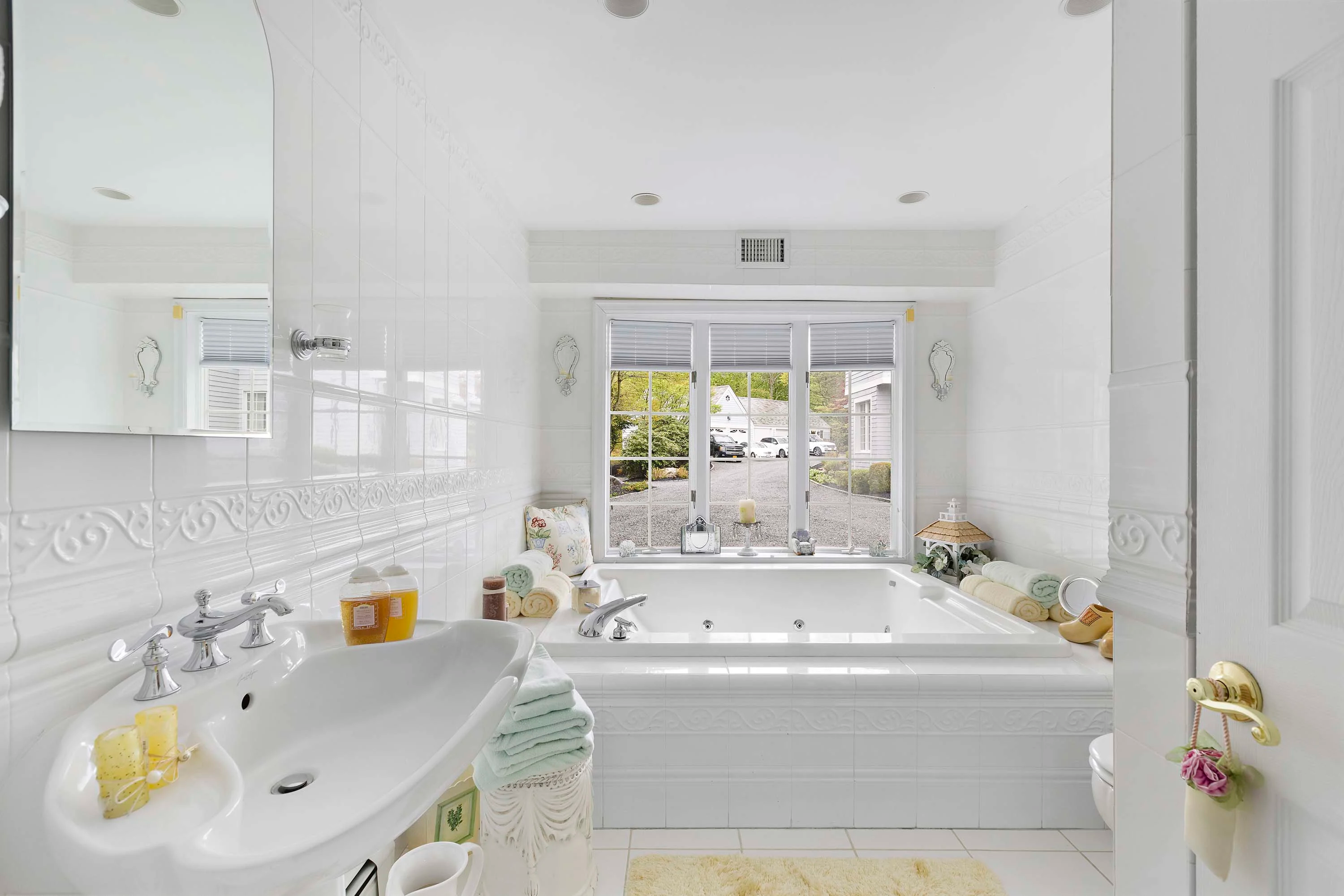 Swan Manor | 1 Swan Place, Nissequogue, Gold Coast, New York 11780 - 36_Swan_Manor_1_Swan_Place_Saint_James_NY_11780_flegfd