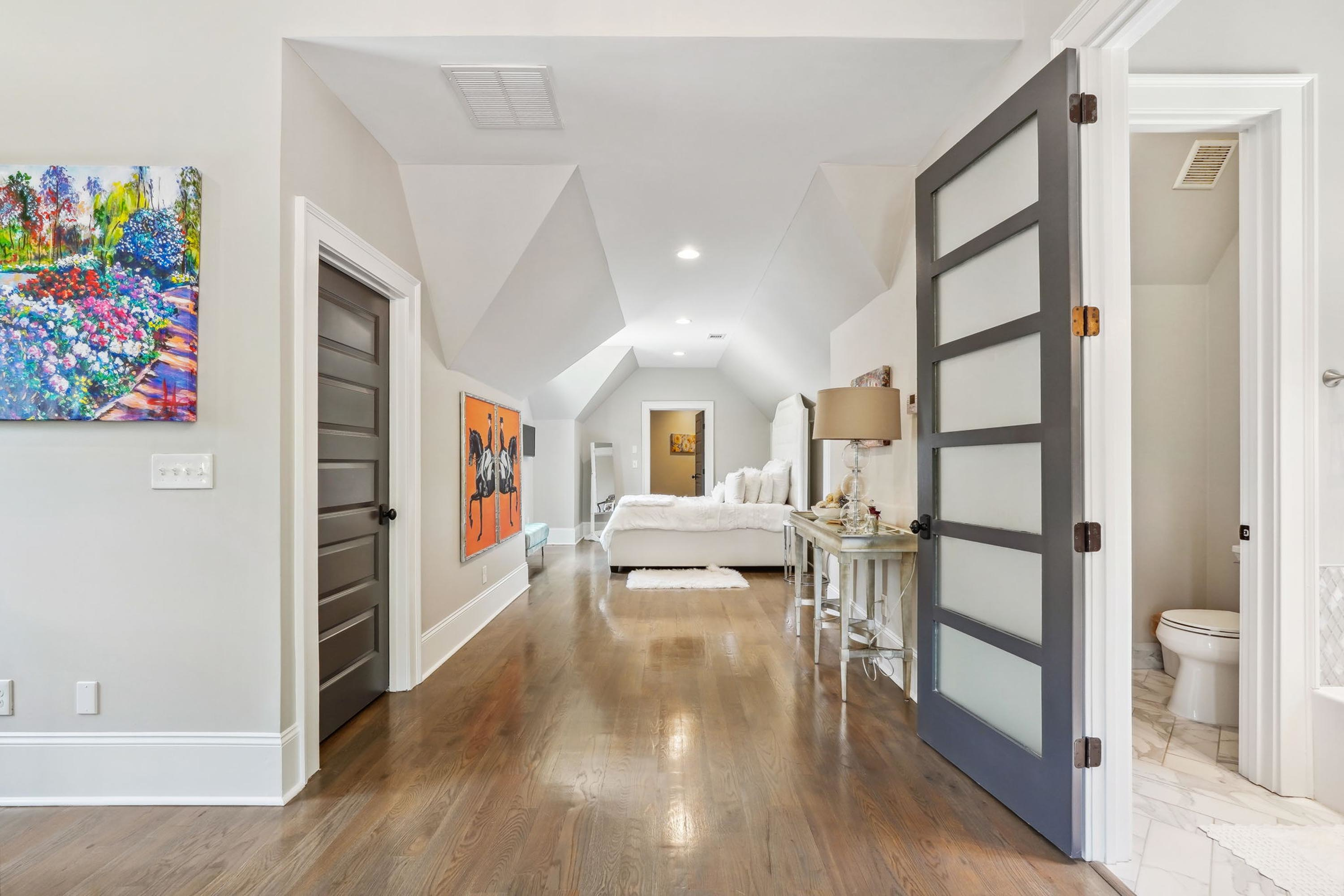 55 2242 Shoal Creek Rd - Luxury Real Estate - Concierge Auctions