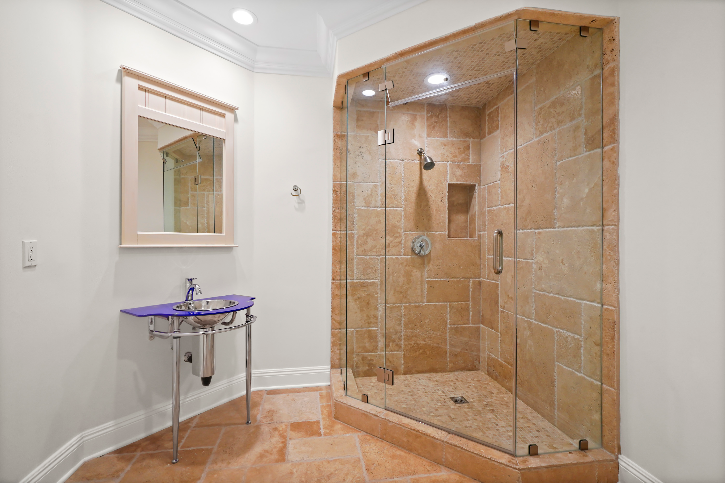 45 13320 Mulholland Drive - Luxury Real Estate - Concierge Auctions