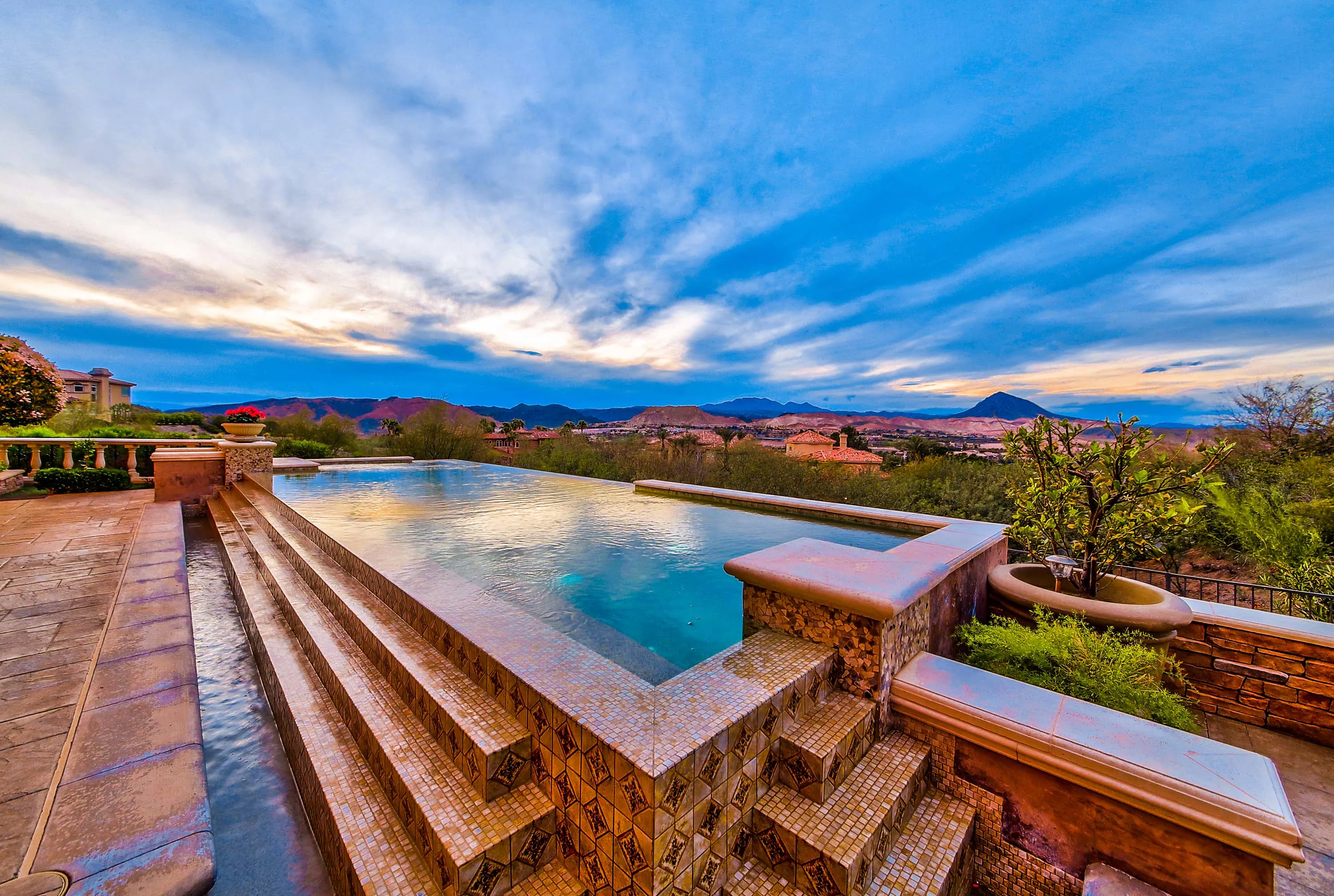 2 Via Vittorio Place, Lake Las Vegas, Nevada 89011 - 2-via-vittorio-place-henderson-nevada43_bsyrrg