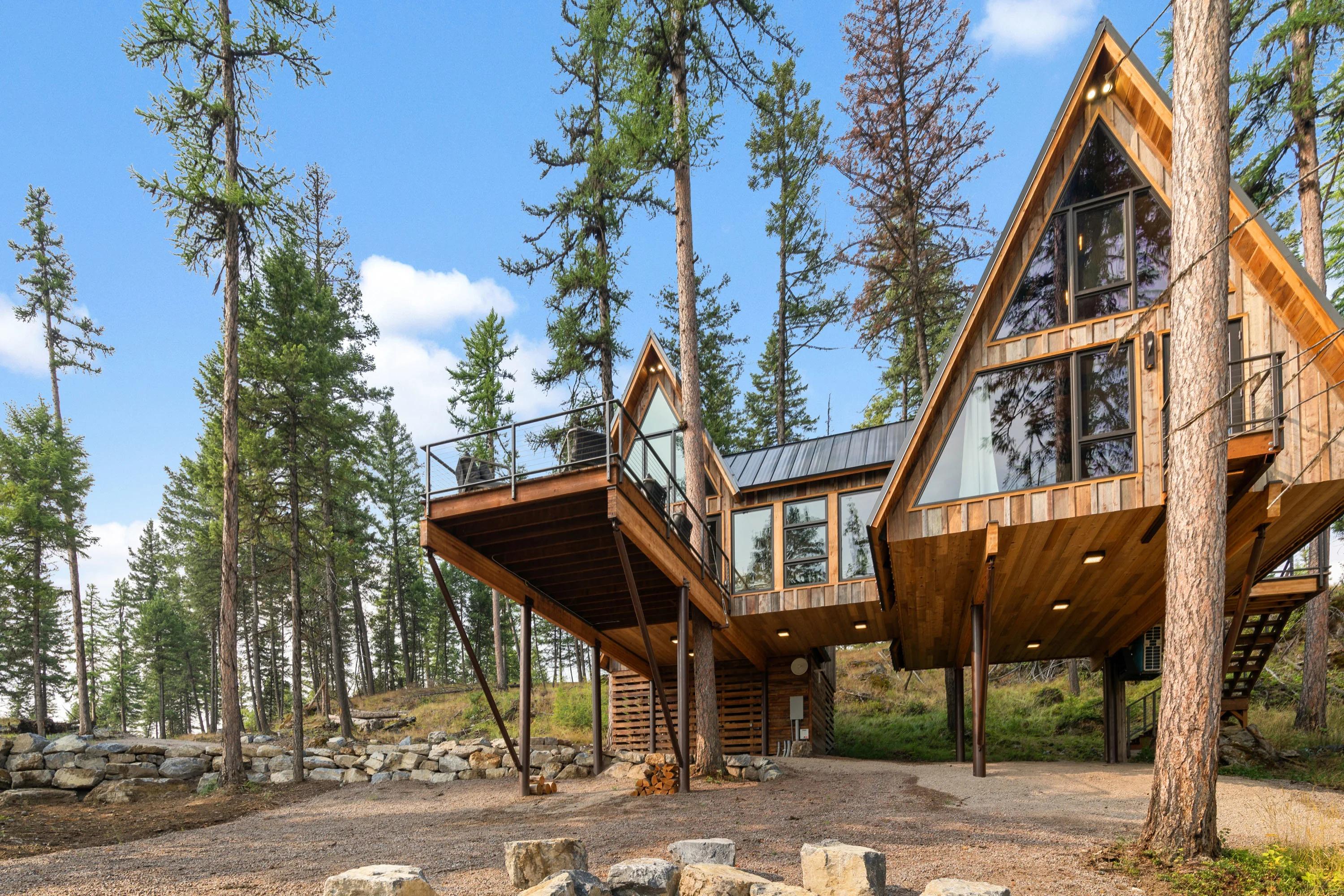 31 Forest Path Drive, Whitefish, Montana 59937 - On_The_Rocks_Treehouse_30_kybrzo