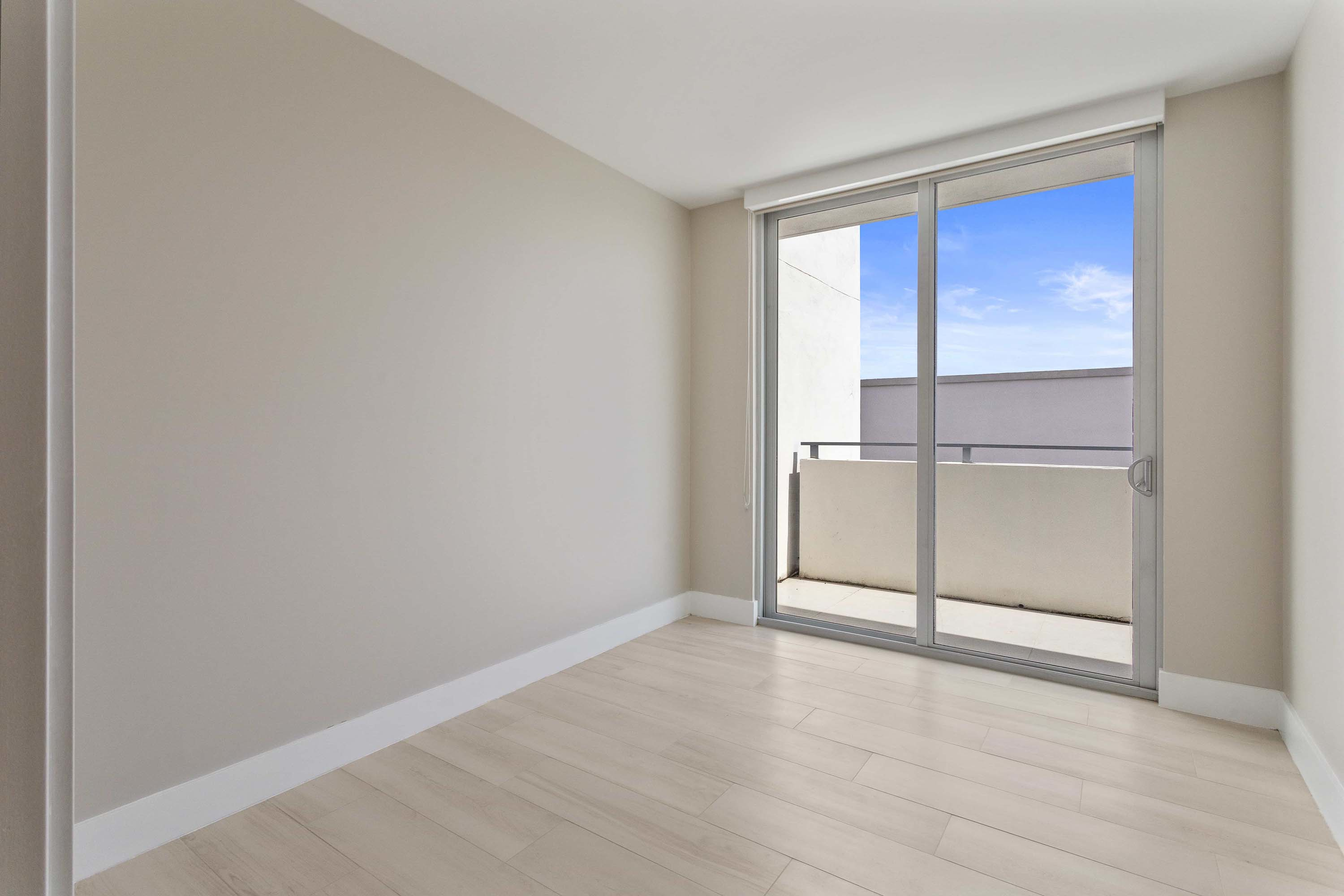 31 Unit 702 1150 101st Street - Luxury Real Estate - Concierge Auctions