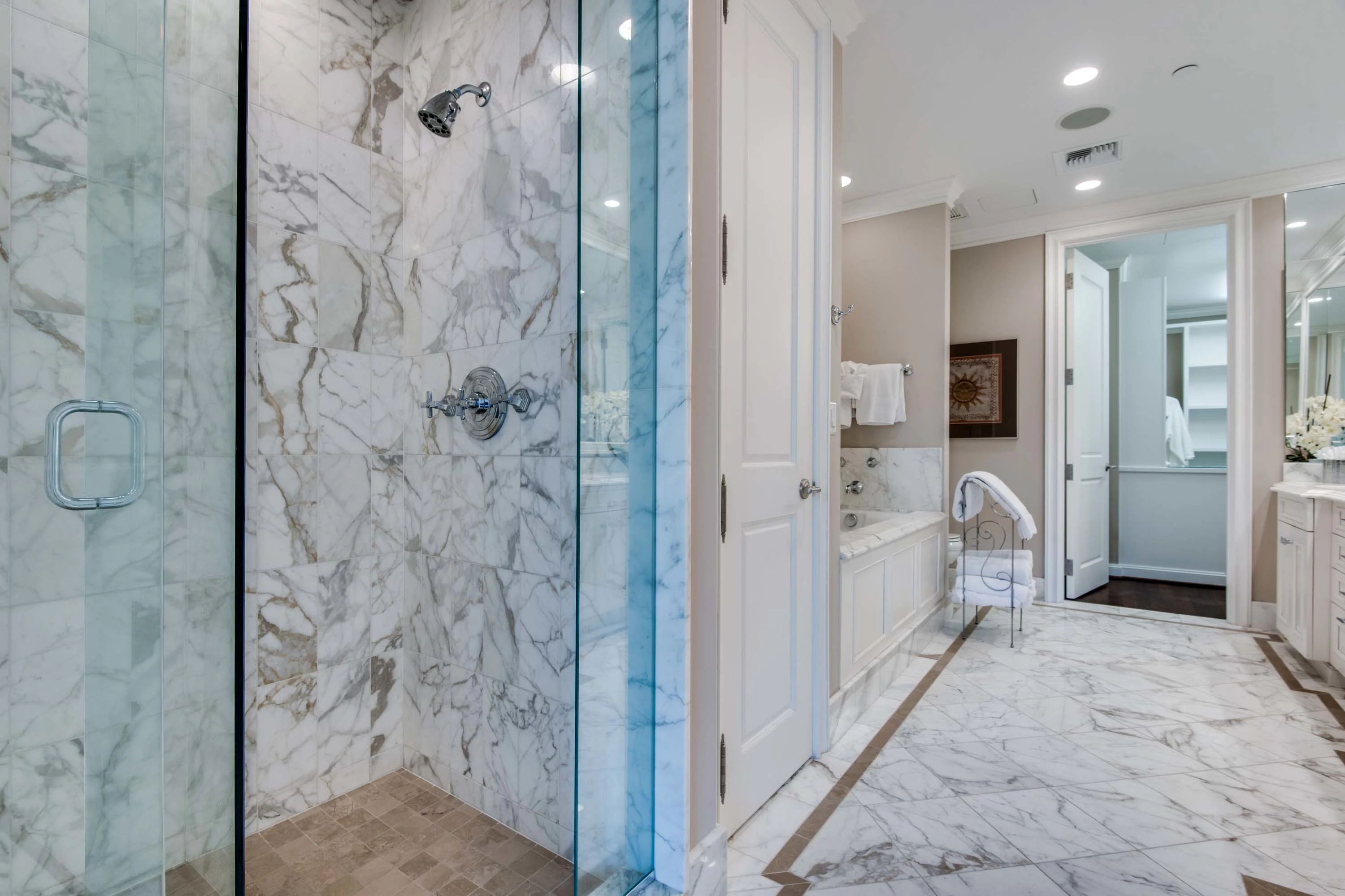 2555 North Pearl Street, #202, Ritz-Carlton Residences, Dallas, Texas 75201 - 2555-north-pearl-street-dallas-texas_20_akum6w
