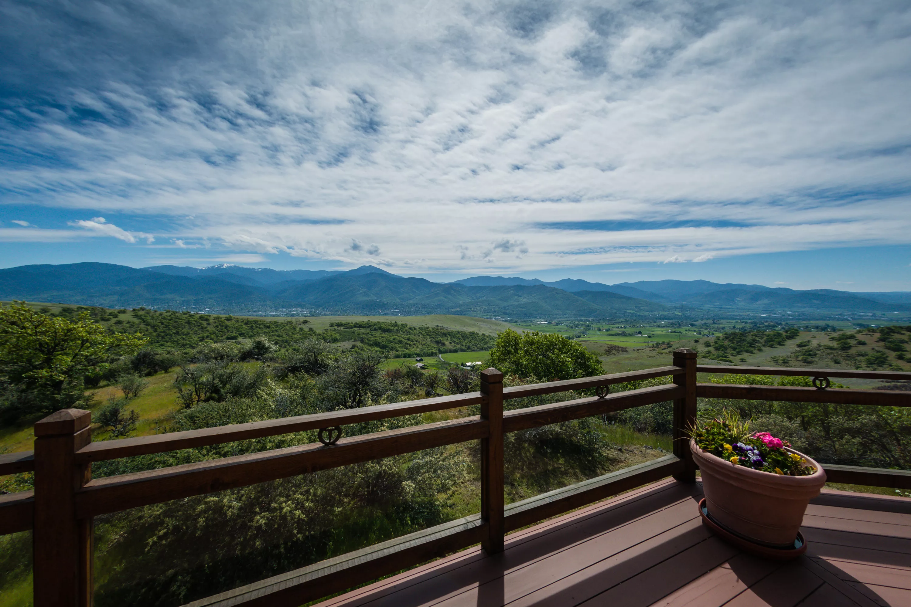 3300 Butler Creek Road, Ashland, Oregon 97520 - circle-of-teran-3300-butler-creek-rd-ashland-or-luxury-real-estate-11_pcdnpe