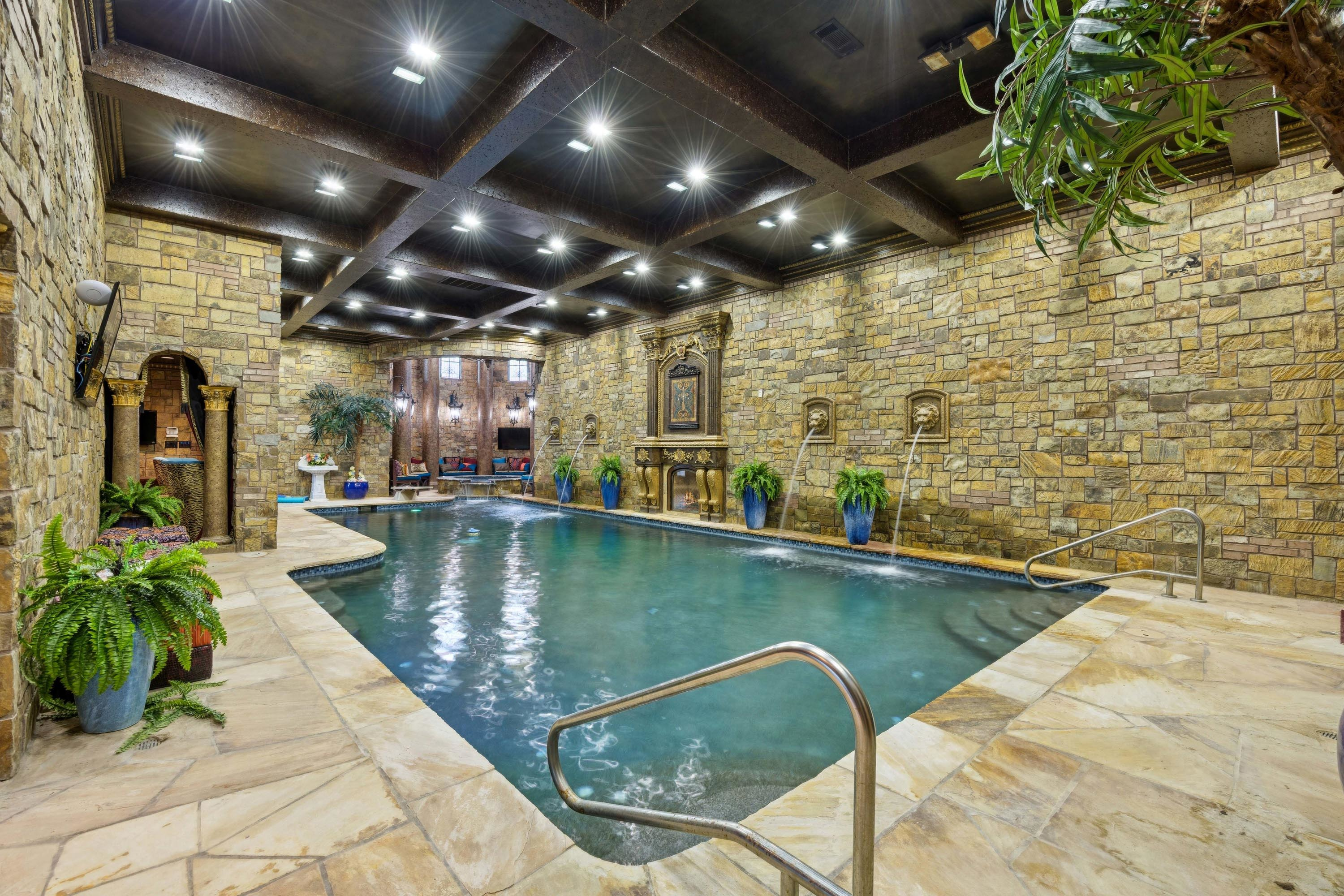 33 9553 Bella Terra Dr - Luxury Real Estate - Concierge Auctions