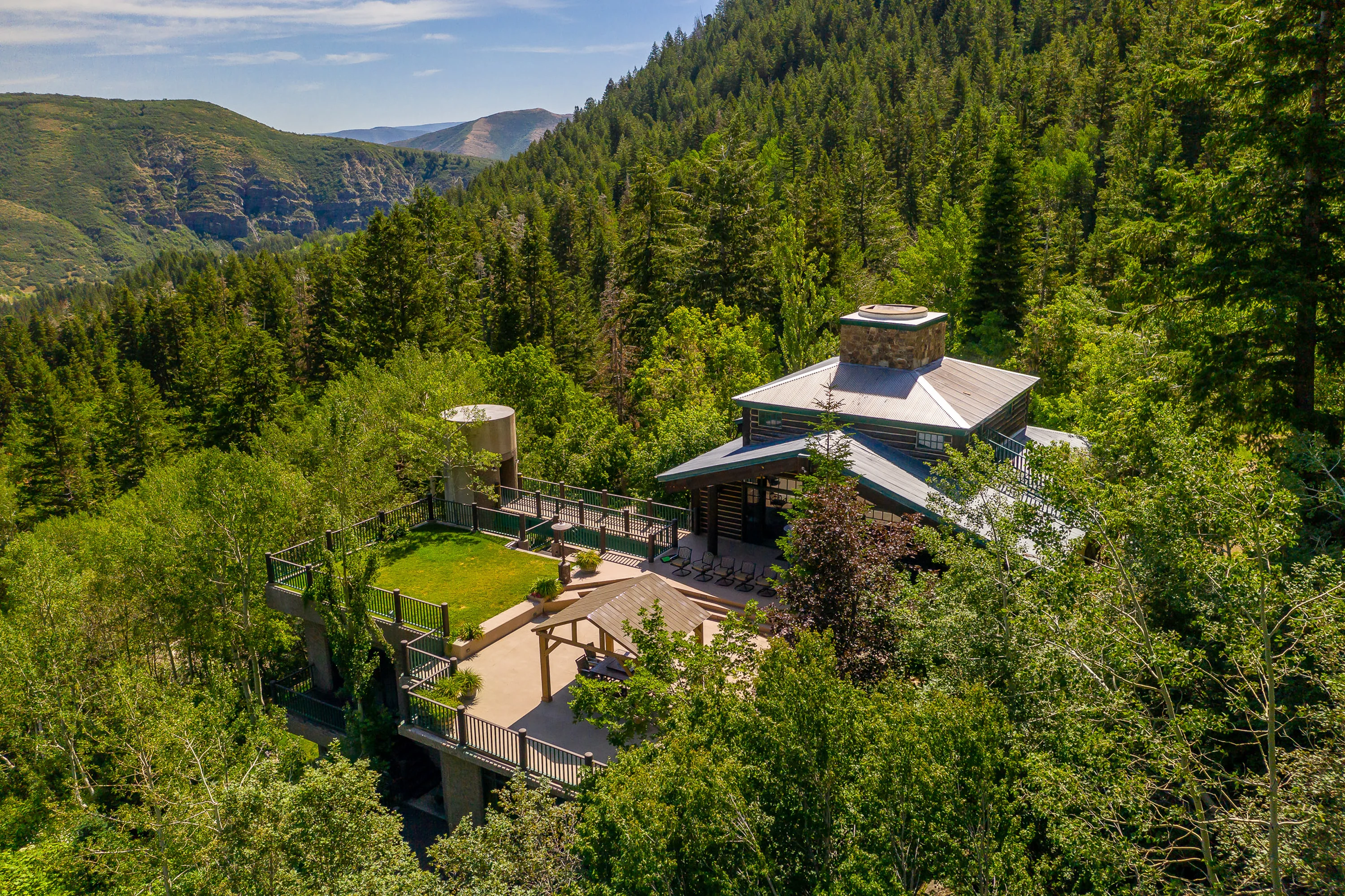 8417 Stewart Road, Sundance, Utah 84604 - 8417-stewart-road-sundance-utah02_njrzz6