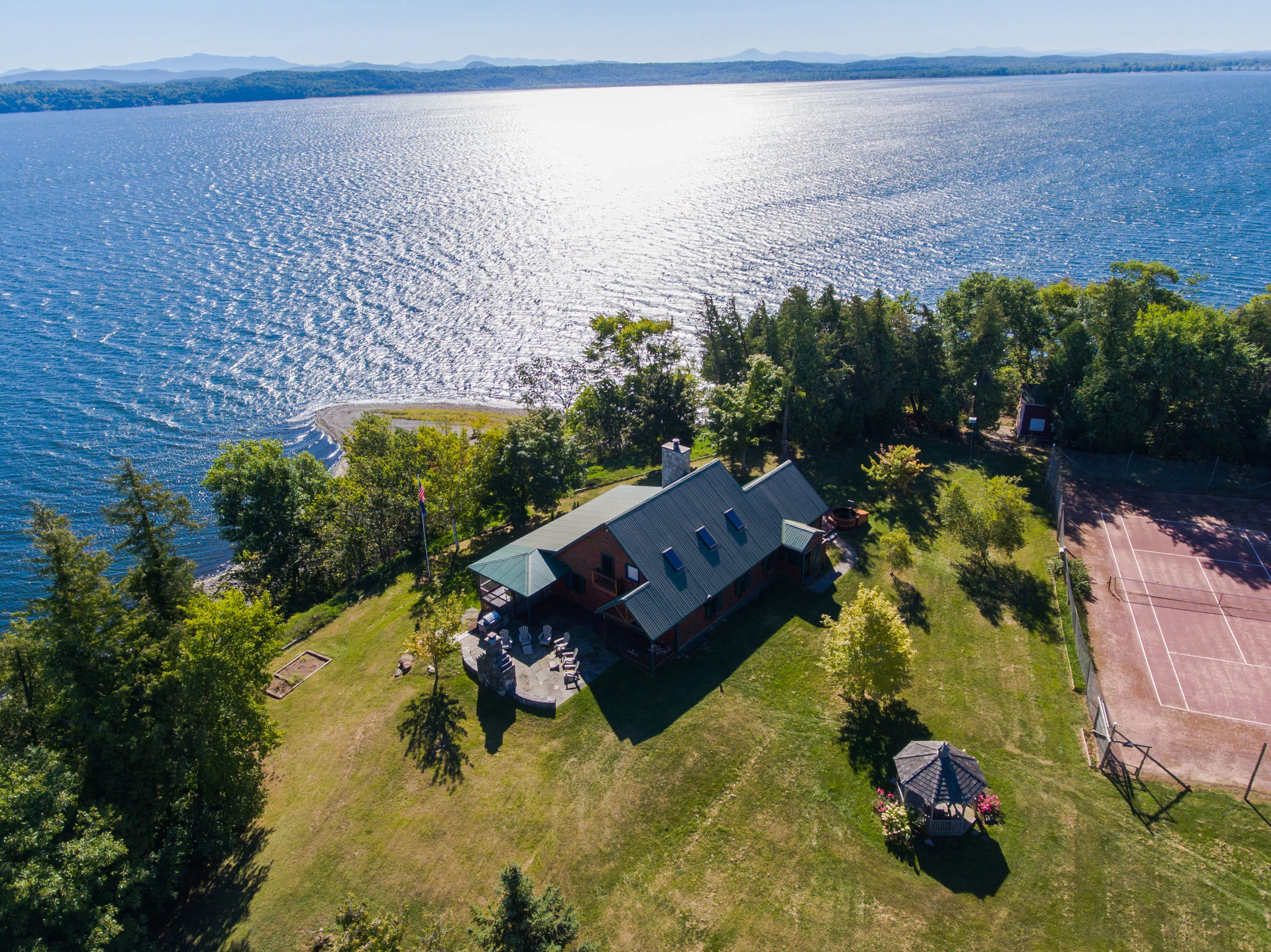 1 Cedar Island, Lake Champlain, Vermont 05486 - cedar-island-south-hero-vt-06-14-05-55-5555_qnqdce