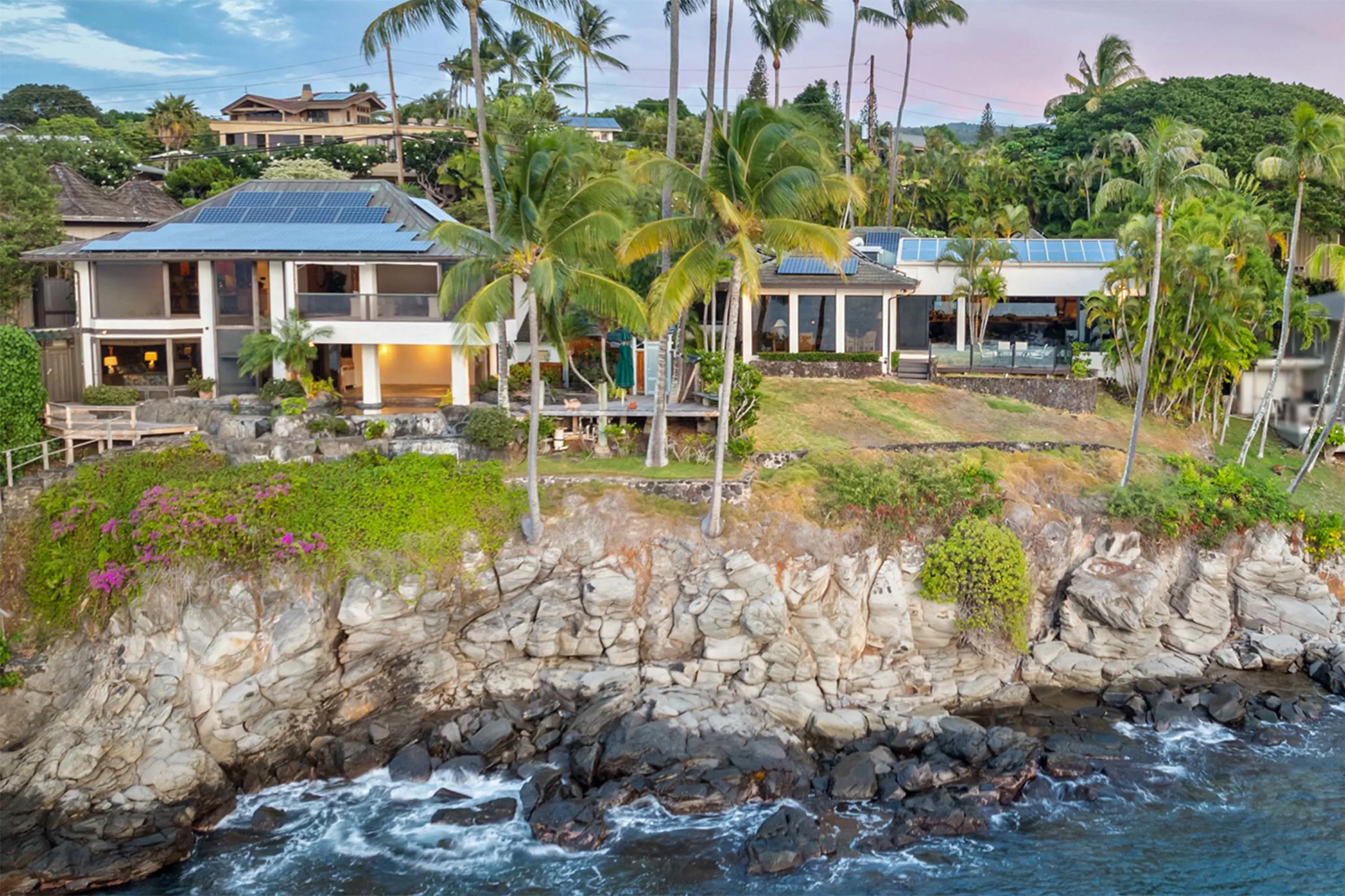 01 5163 and 5157 Lower Honoapiilani Rd, Lahaina, HI 96761 - Luxury Real Estate - Concierge Auctions