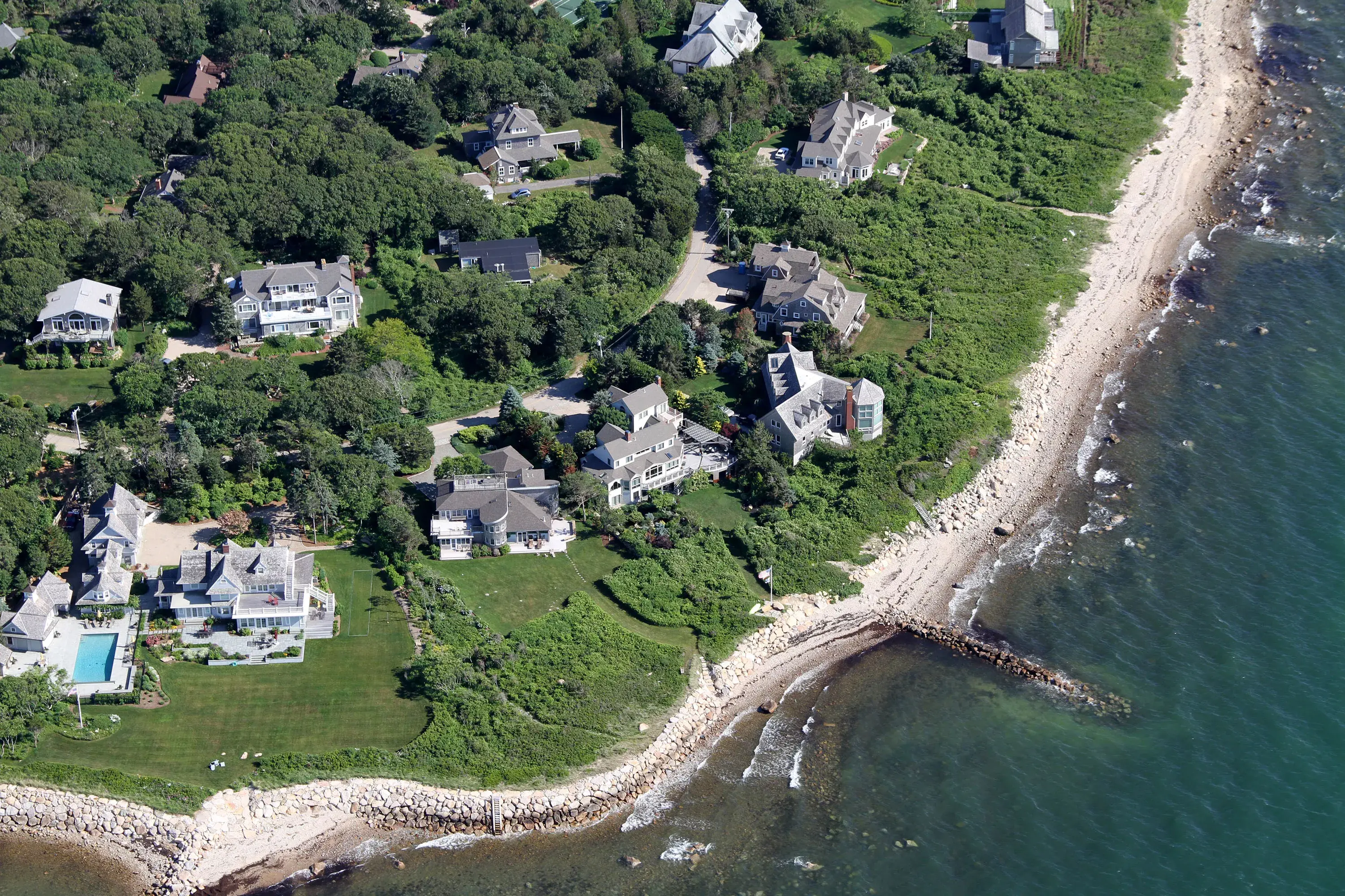 47 Gunning Point Road, Falmouth, Massachusetts 02540 - 47-gunning-point-road-falmouth-massachusetts-05_uykrj2