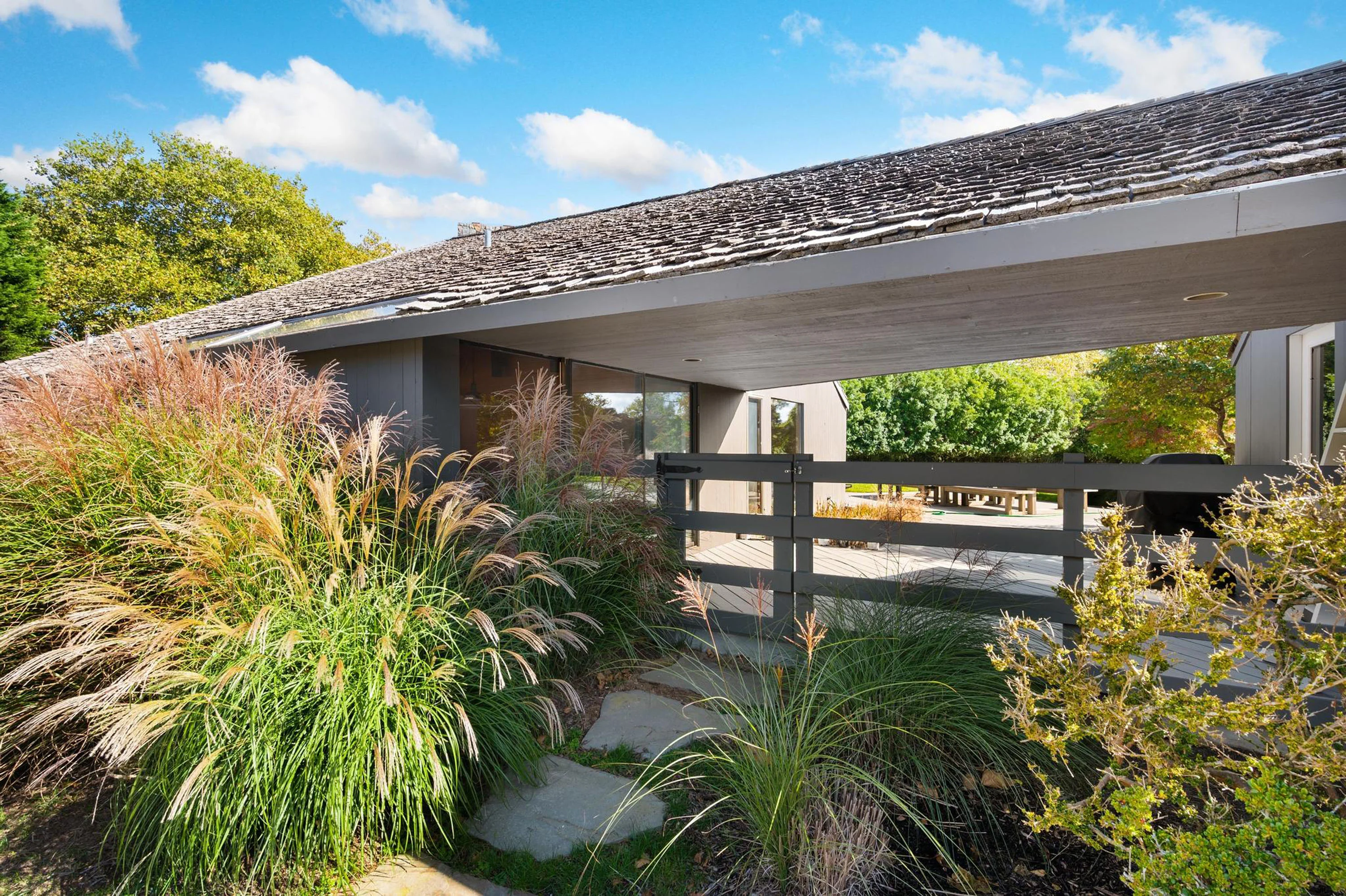 100 Further Lane, East Hampton, New York 11937 - 100-further-lane-east-hampton-new-york23_qbasia