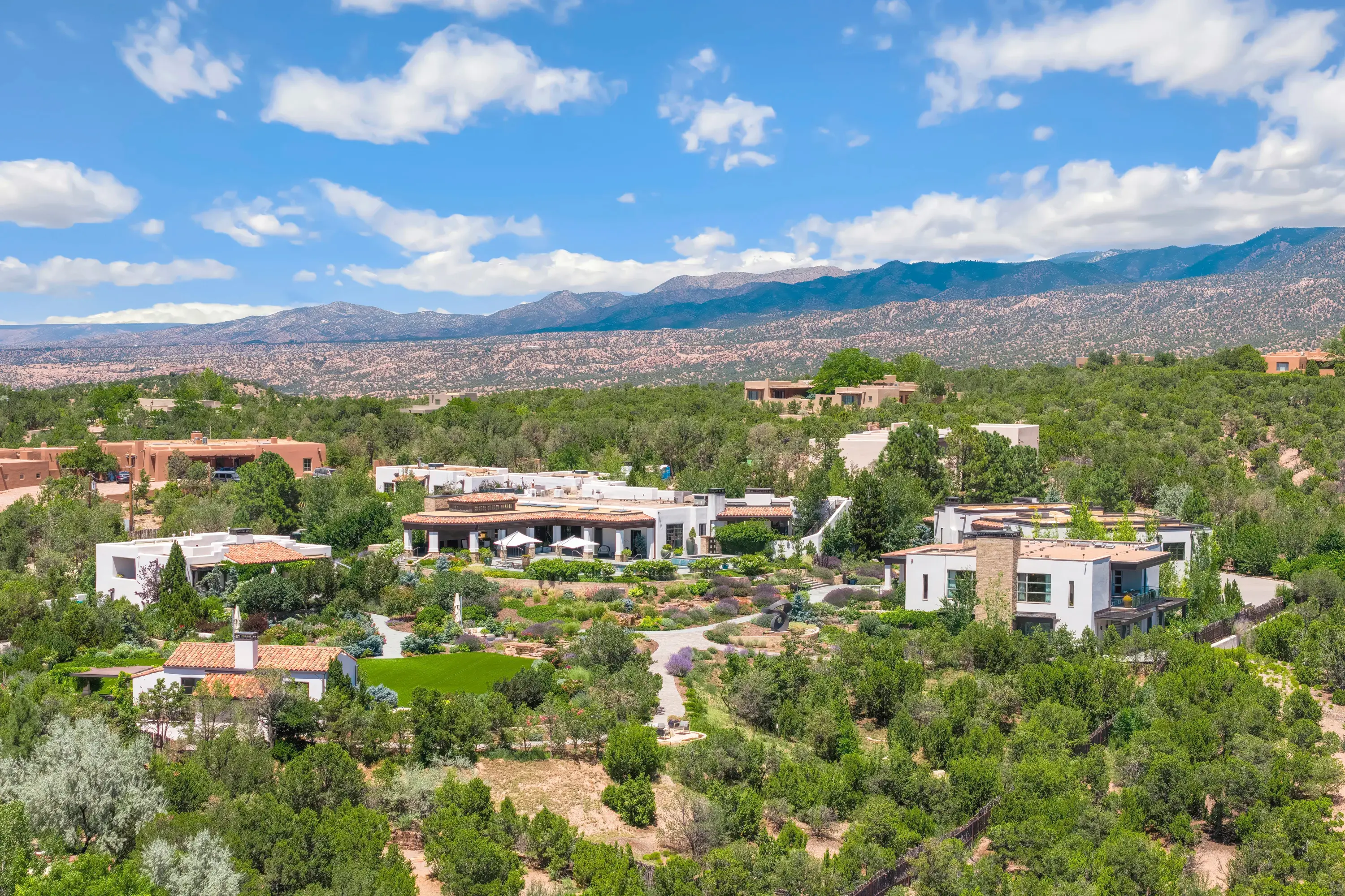 211 Camino Del Norte, Santa Fe, New Mexico 87501 - 211_Camino_Del_Norte_49_jmvoj5