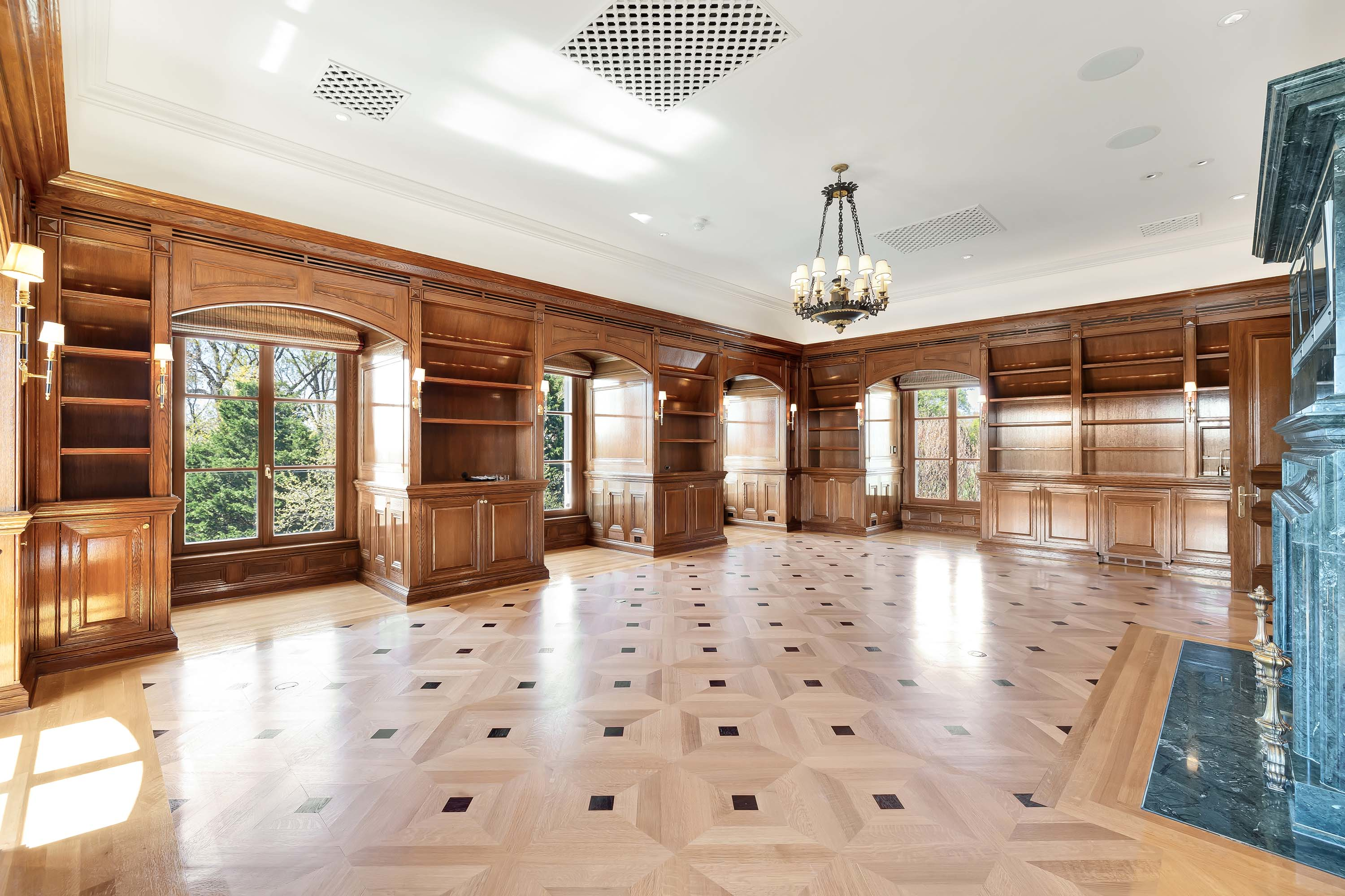 35 11900 River Rd, Potomac, MD 20854 - Luxury Real Estate - Concierge Auctions