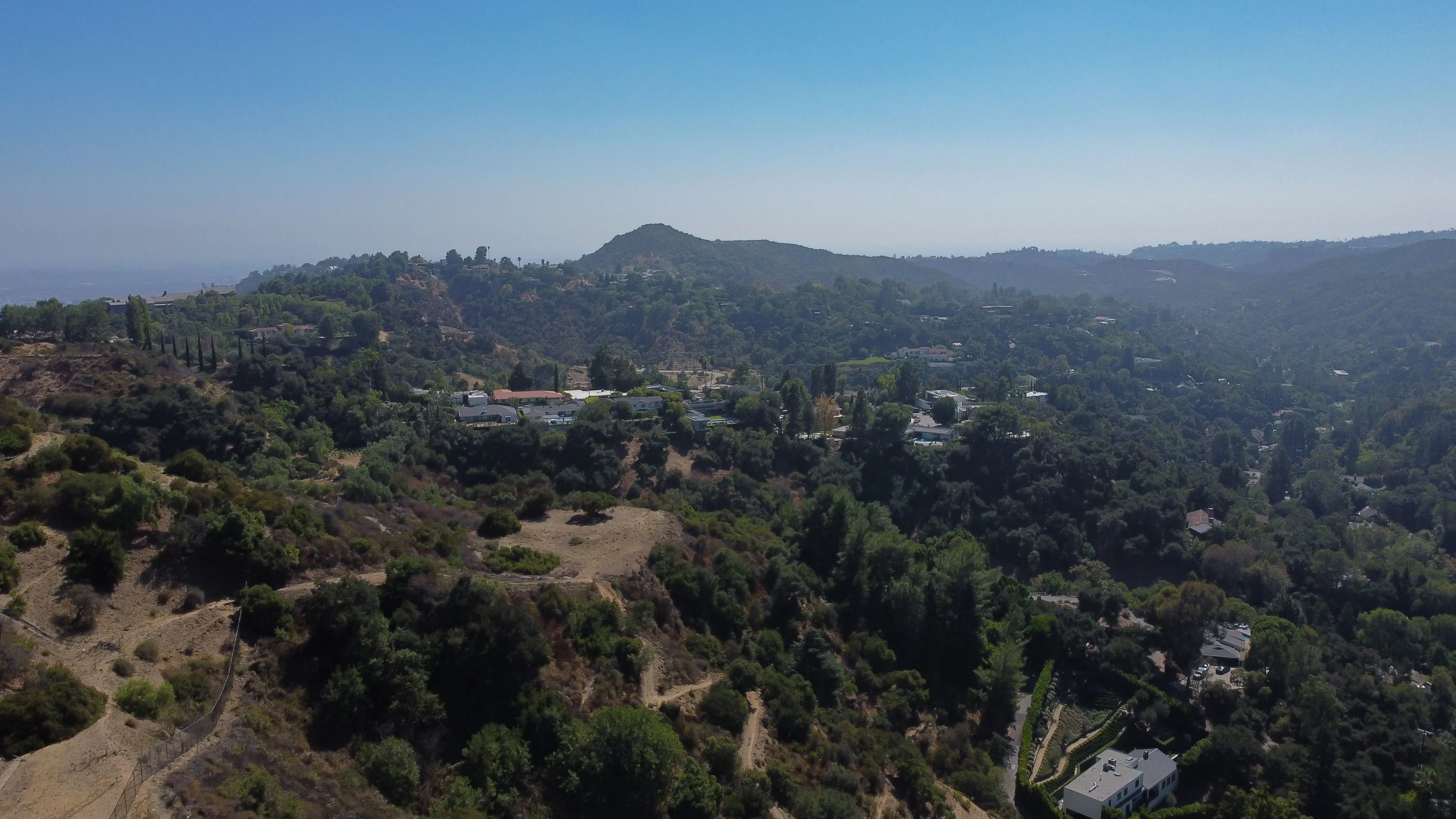 2980 Hutton Drive, Beverly Hills, California 90210 - 2980_Hutton_Dr_12_njdaer