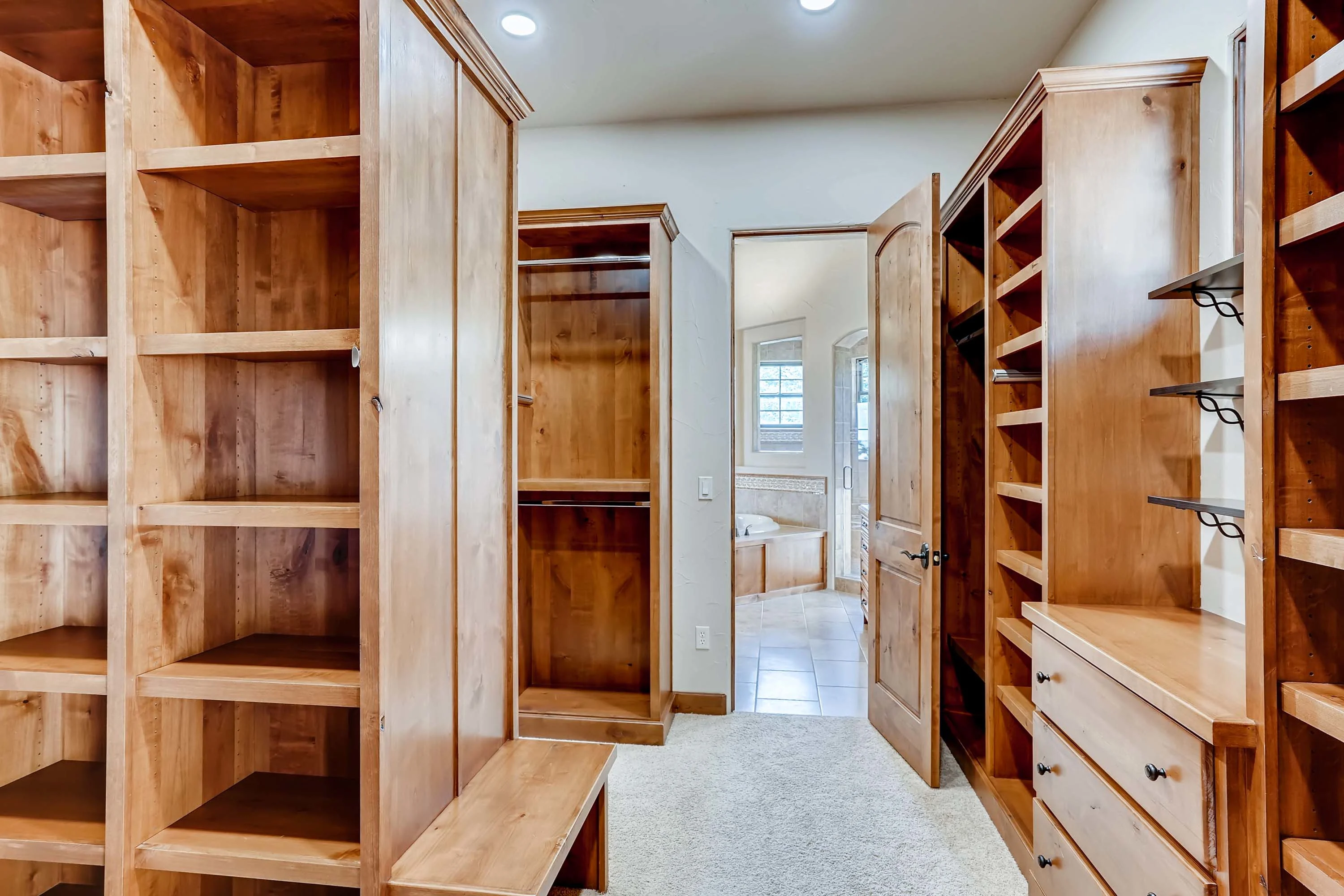 398 Irvington Court, Colorado Springs, Colorado 80906 - 398-irvington-court-colorado-springs-colorado20_ae12fa