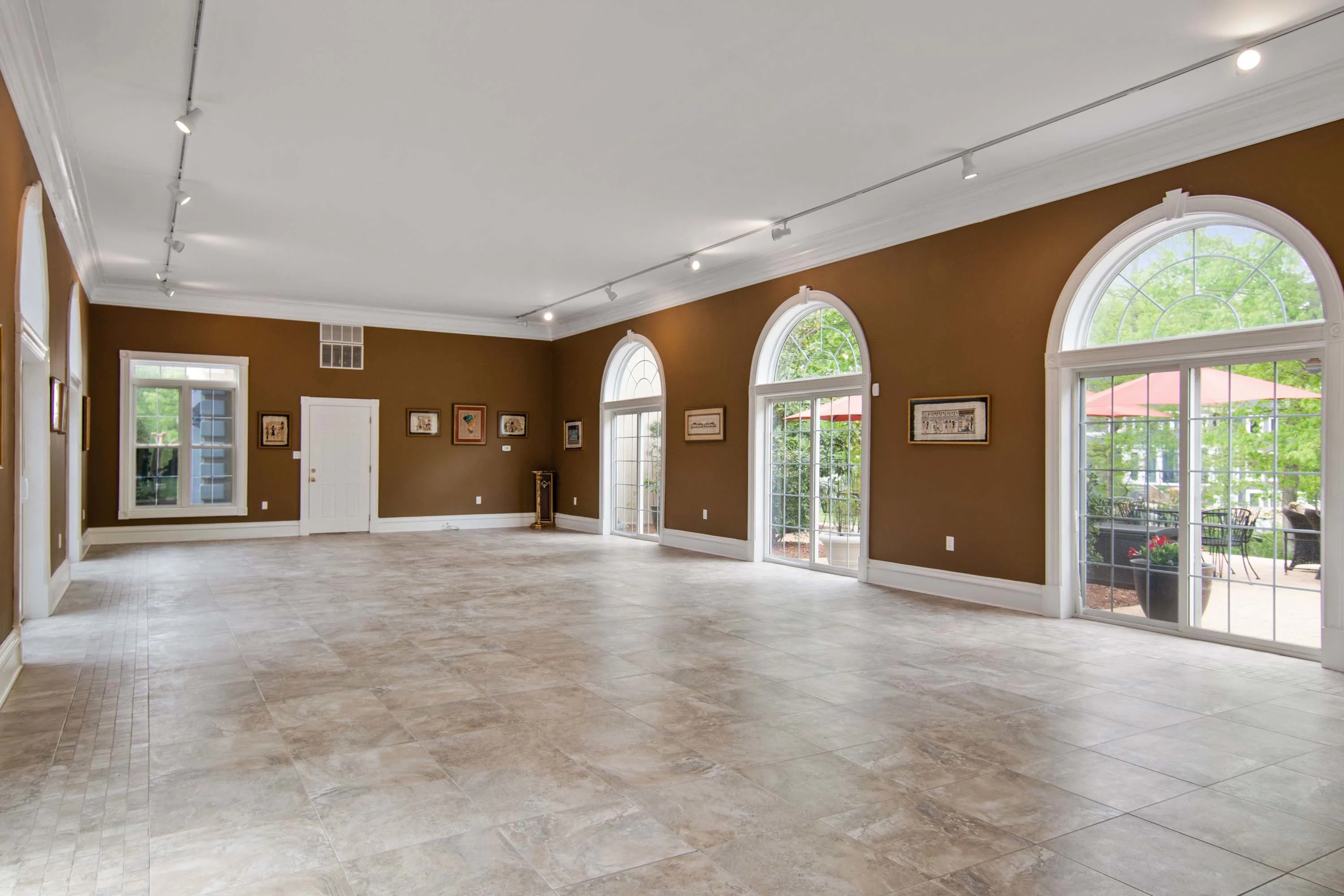 5825 Doyle Road, Near Washington D.C., Virginia 20124 - 5825-doyle-road-clifton-virginia17_oko3g9