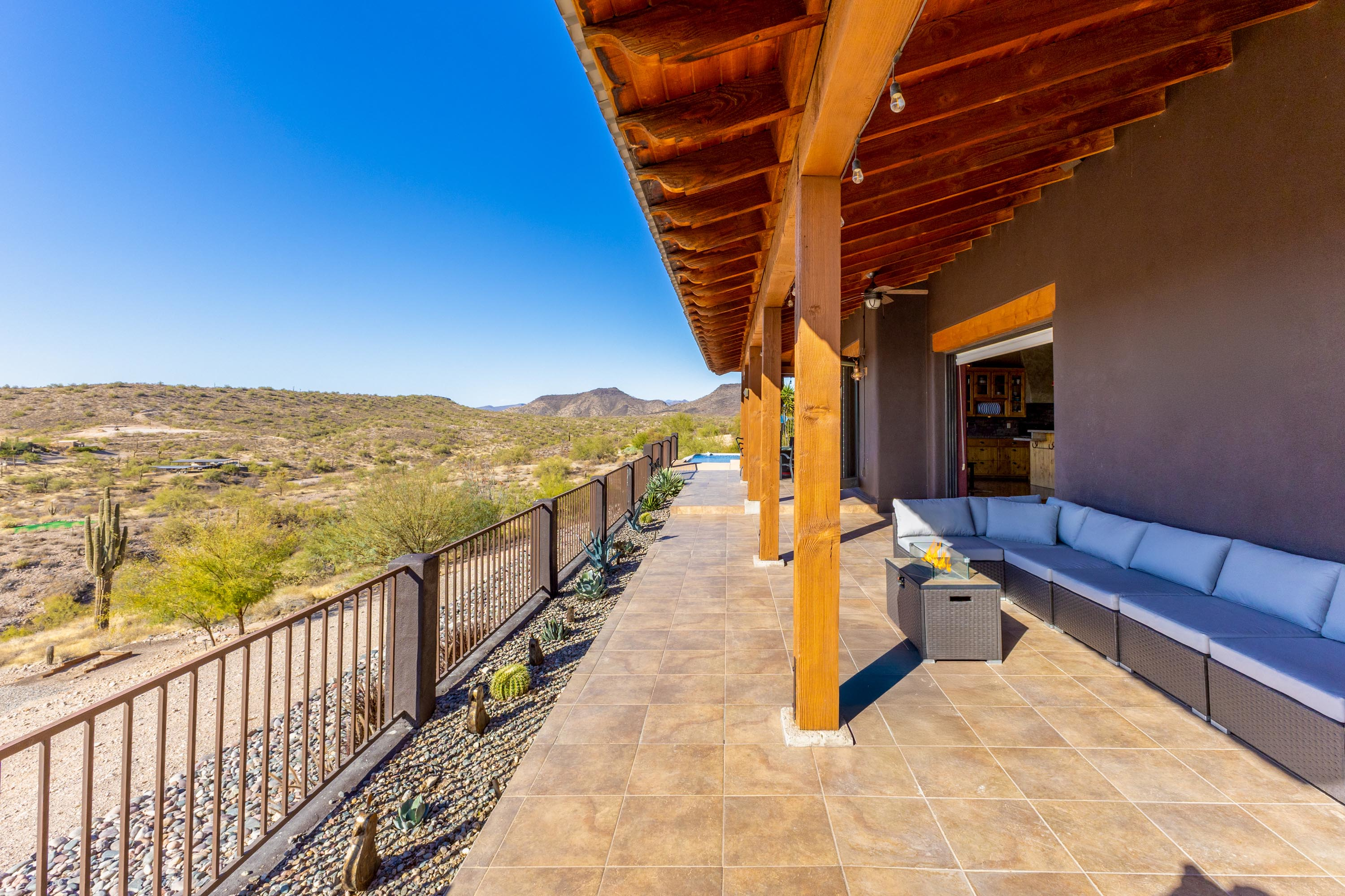 29 14426 N Vista Del Oro - Luxury Real Estate - Concierge Auctions