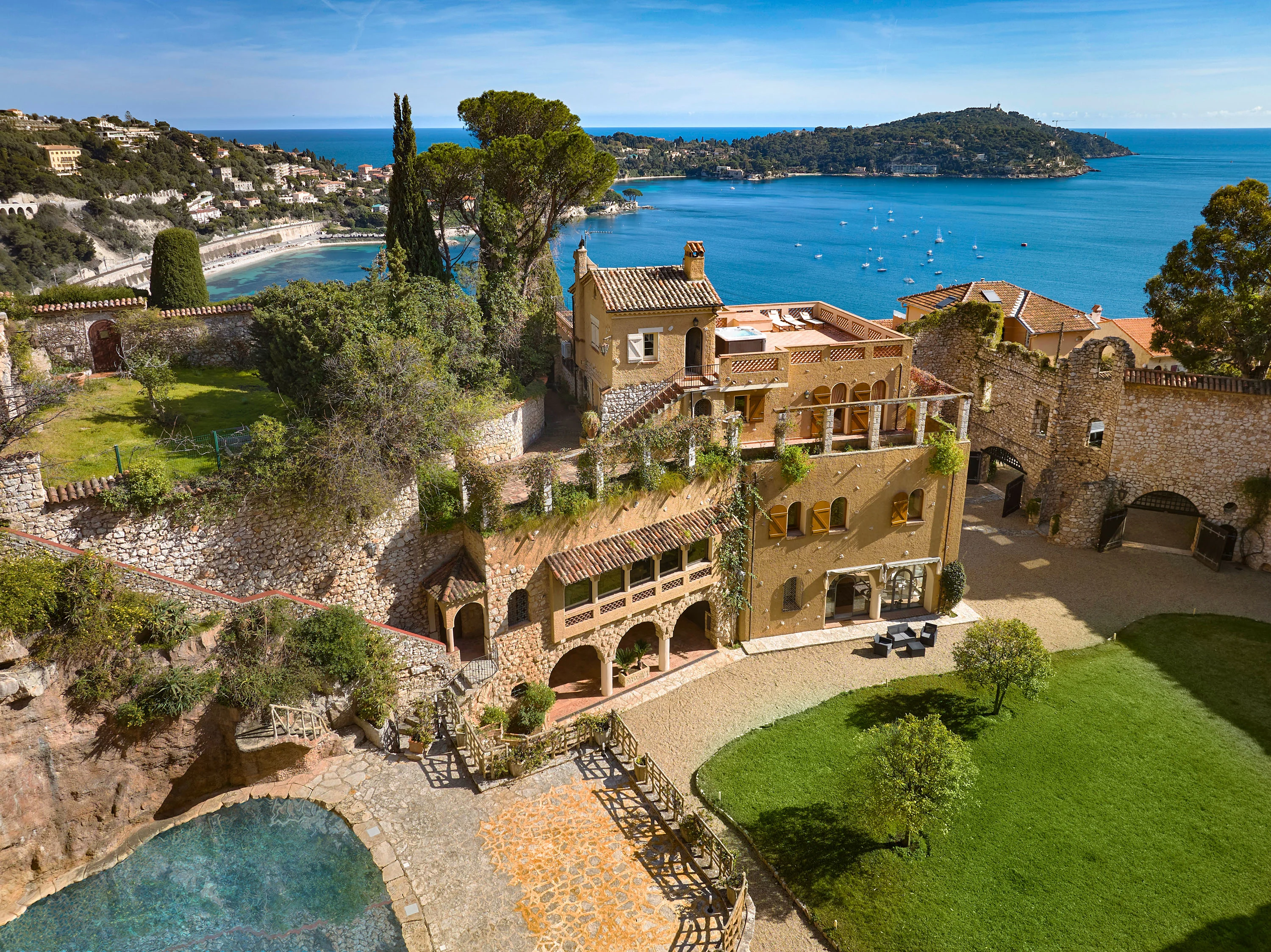 La Carriere, 2 Avenue Fernand Martin, Côte d'Azur, French Riviera 06230, France - la-carriere-villefranche-sur-mer-france01_b6oqaz