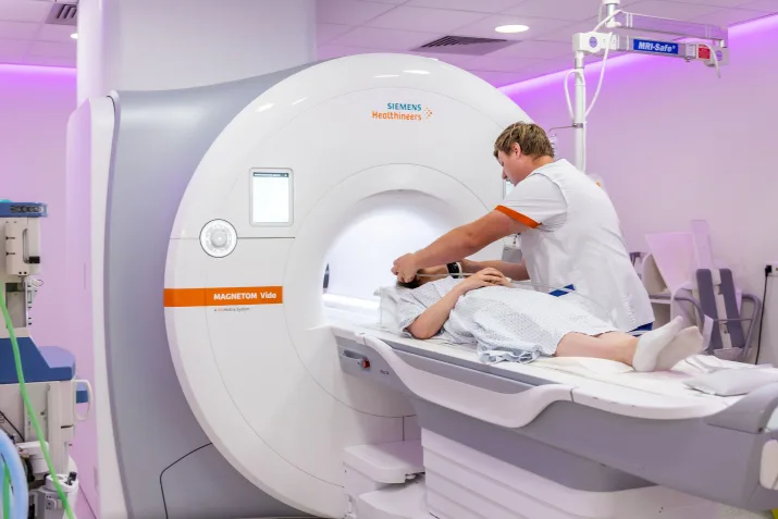 Examen radiologique par IRM