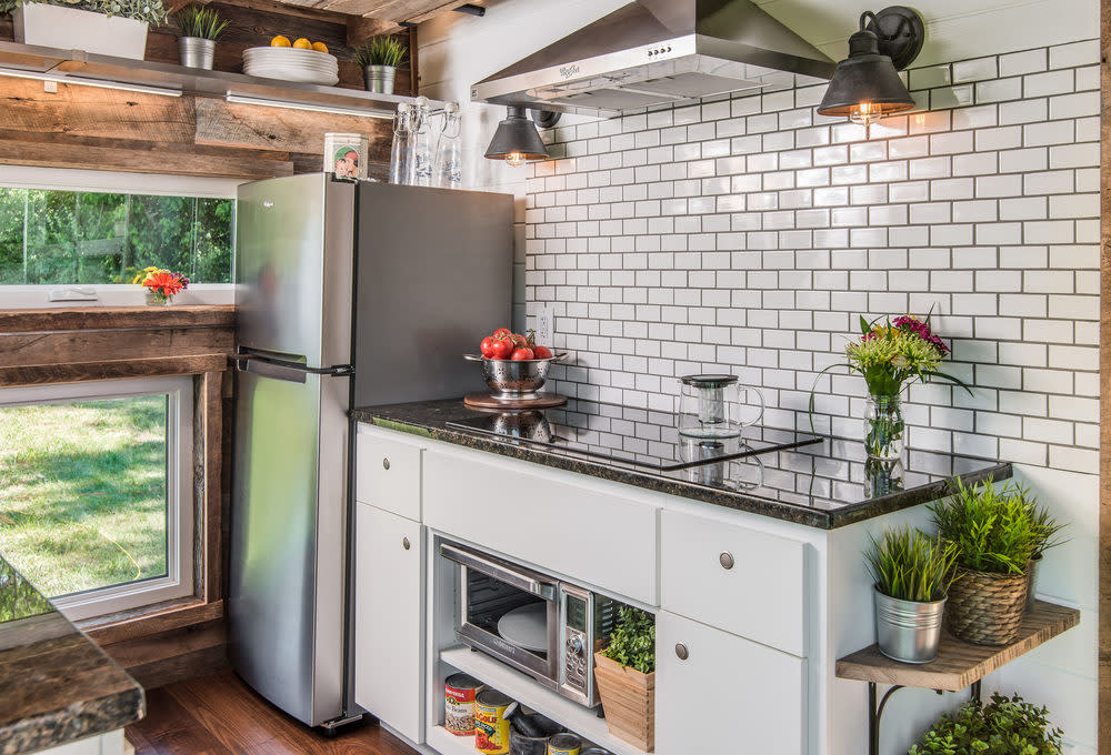 kitchen-stovetop-detail-the-alpha-tiny-home-by-new-frontier-tiny-homes