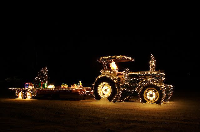 Christmas Tractor | Flickr - Photo Sharing! | Christmas parade floats, Christmas cards photography, Christmas parade