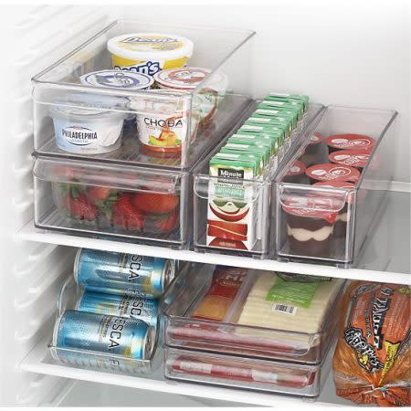 desk-organizer-fridge-storage-hack-e1461182384576