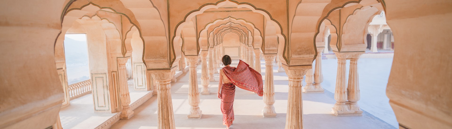 Woman wearing Sali, traditional dress in Amber Palace, Jaipur, Rajasthan - India