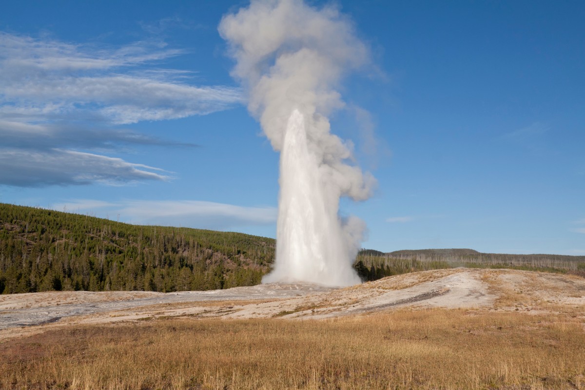 Old Faithful geyser eruption in Yellowstone National Park