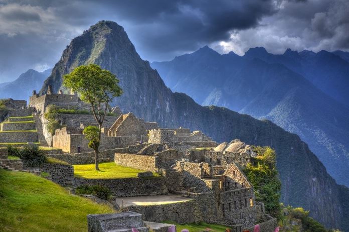 Machu-Picchu-Gigapixel