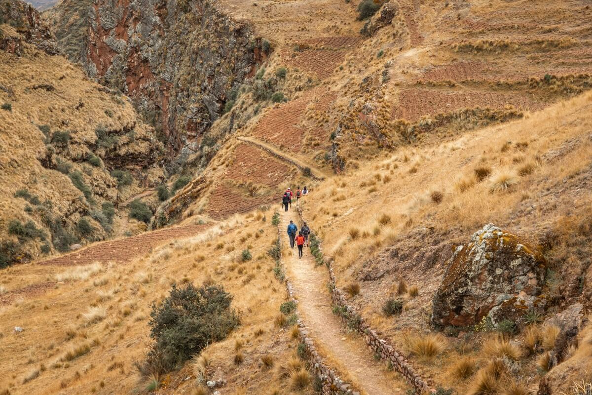 SA Expeditions Great Inca Trail day hike to Huchuy Qosqo in Peru
