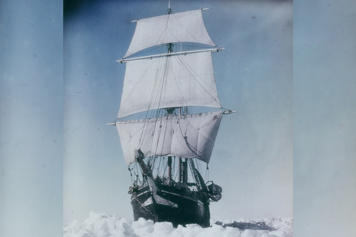 Endurance ship Antarctica expedition under full sail in 1915