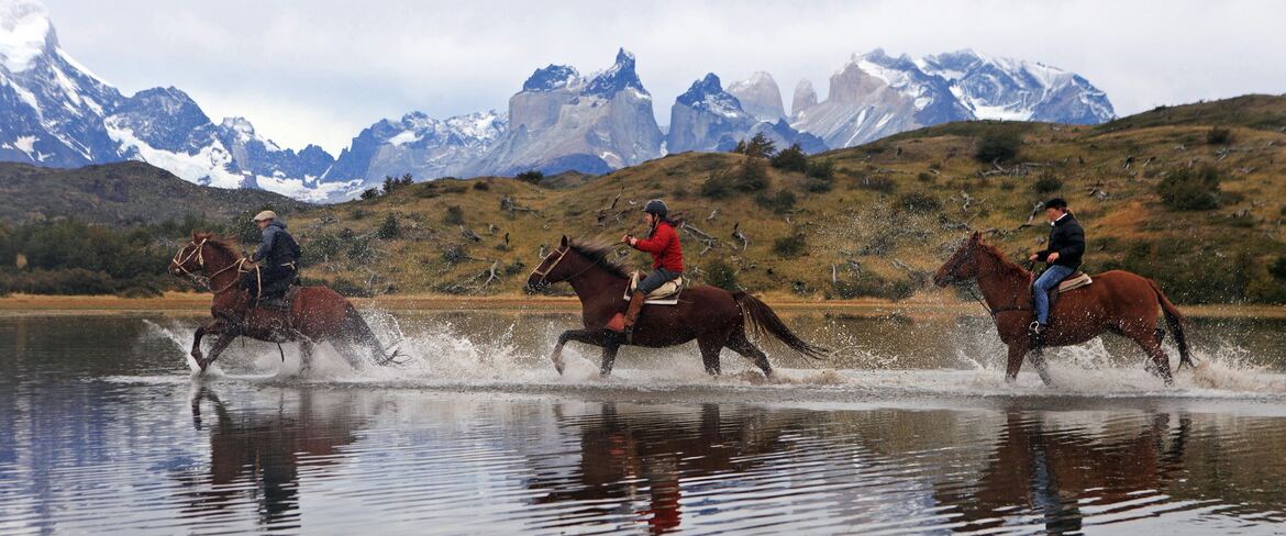 Horseback-riding in Torres del Paine