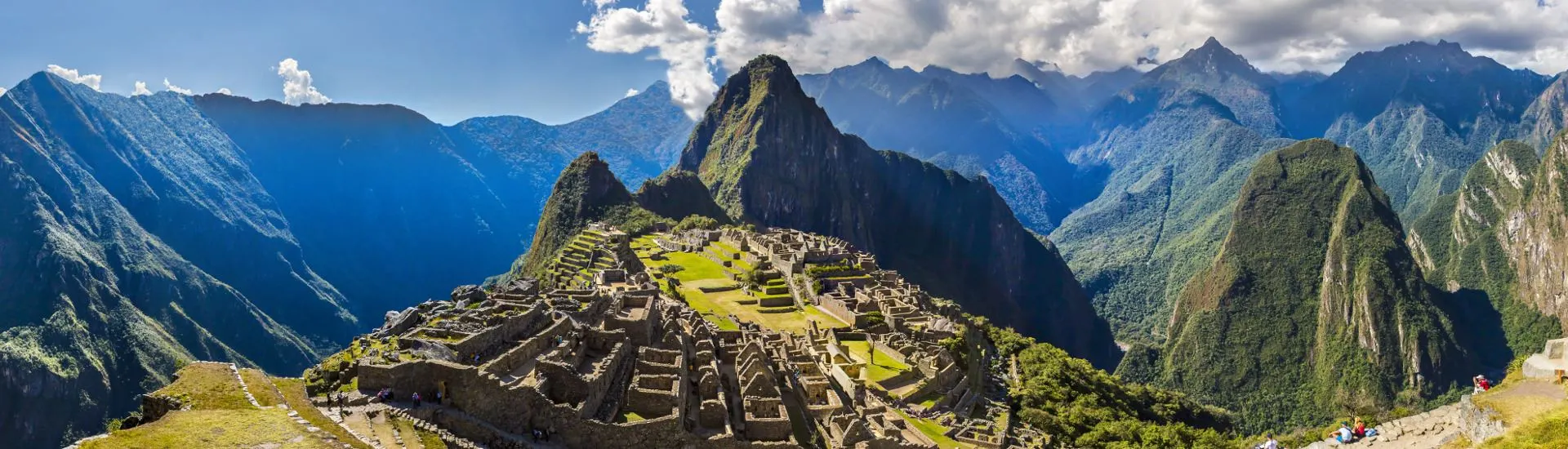 Sunny day panoramic view in Machu Picchu