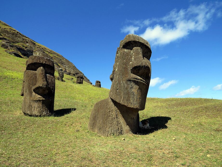 Easter Island Rano Roraku (Picture: David Berkowitz)