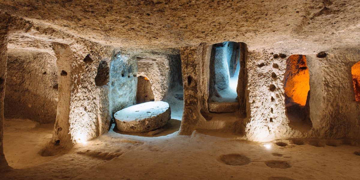 Derinkuyu Underground City cave in Cappadocia, Turkey.