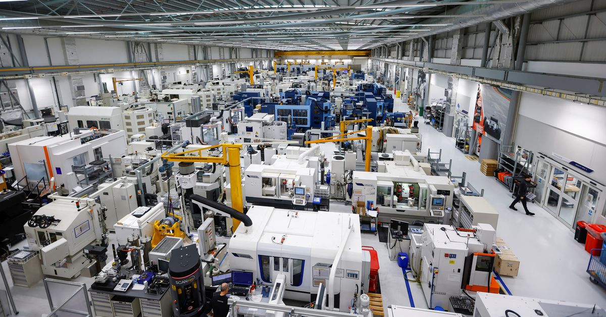 In race for efficient EVs, Mercedes taps F1 team to keep up with Tesla