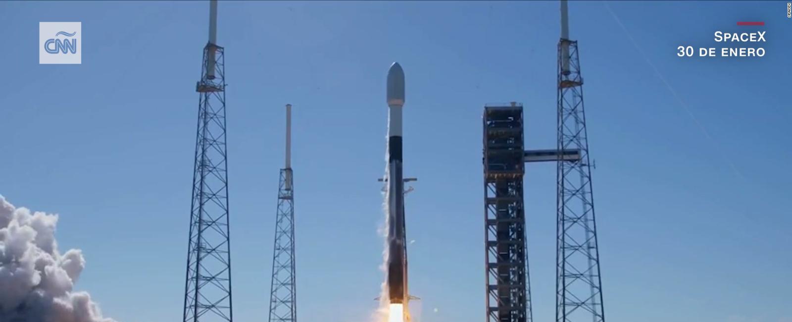 Así fue el lanzamiento del cohete SpaceX Falcon 9 con la nave de carga Cygnus