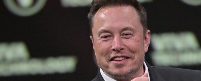 Tesla Embraces Advertising amid Slowing EV Demand and Increased Competition