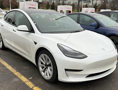 Renting a Tesla From Hertz Review: Fun EV but Clunky Process