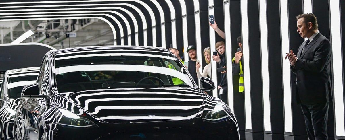 Elon Musk Called Tesla Sweden Strike 'Insane.' Now It's Spreading to Denmark