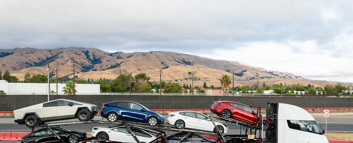 Tesla Isn't Saying How Many Cybertrucks It Built In 2023