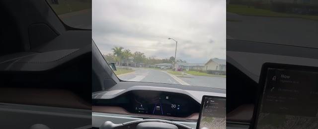 Tesla Model X Autosteer