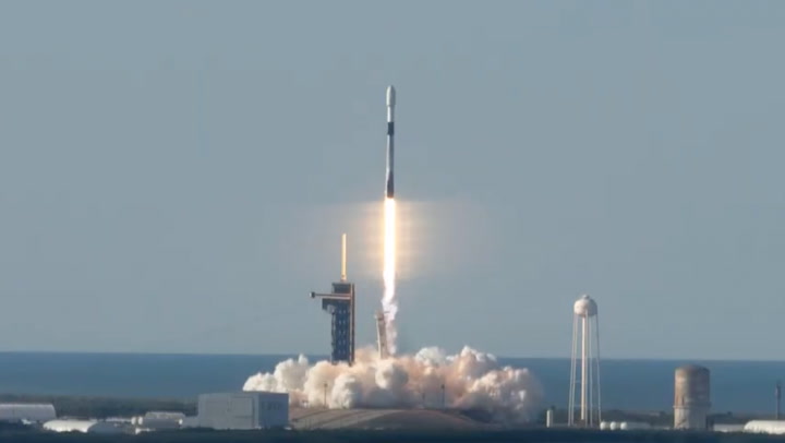 SpaceX launches Eutelsat 36D satellite in first of 3 planned launches in 5 hours