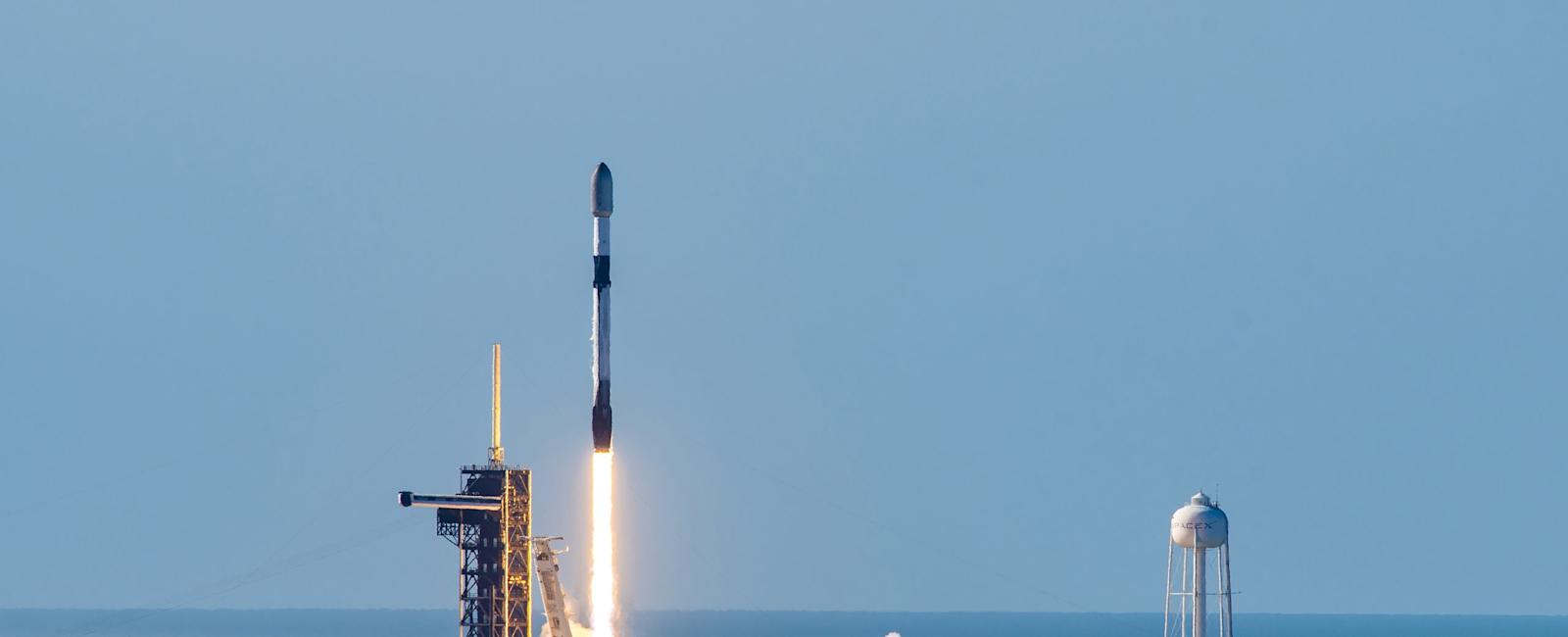 SpaceX Maintains U.S. Rocket Launch Dominance With Latest Starlink Mission