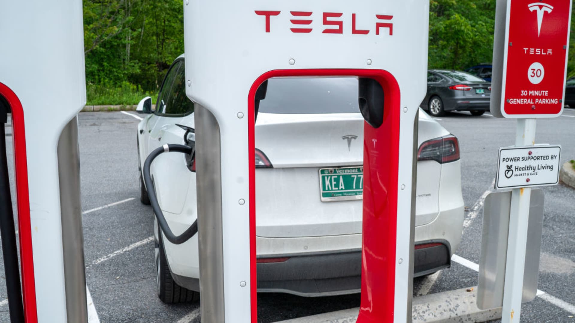 Tesla to earn billions from charging partnerships with Ford, others
