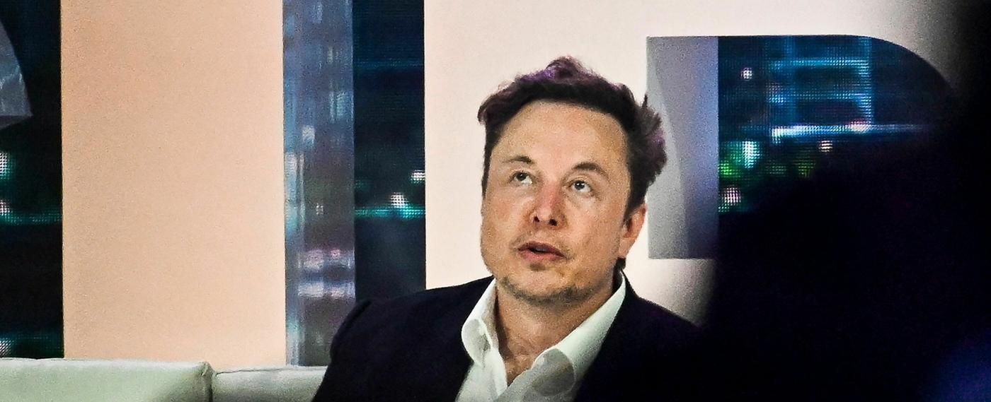 Elon Musk threatens to reassign &NPR on Twitter to 'another company'