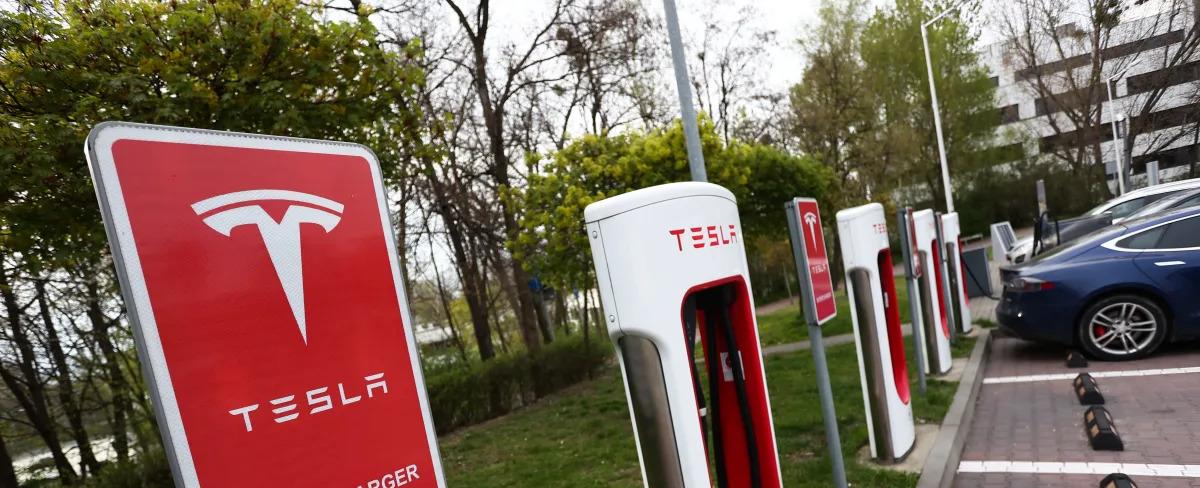 Ford EV drivers will get access to 12,000 North American Tesla Superchargers next spring | Engadget