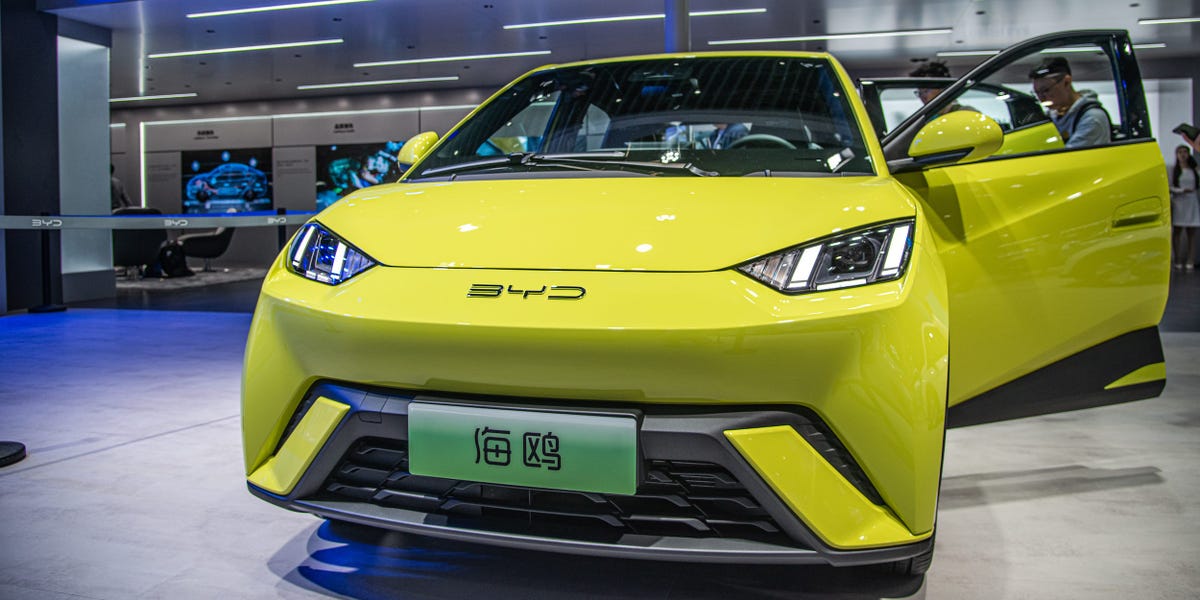 China's BYD Celebrates Its Tesla Win by Giving Money to Car Dealers